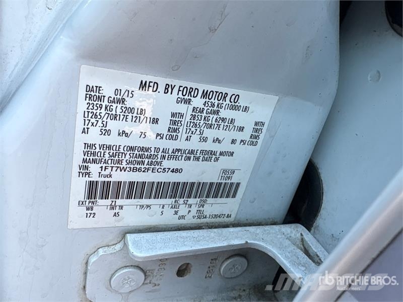 Ford F-350 XL 4x4 Crew Cab Pickup (Inoperable) その他