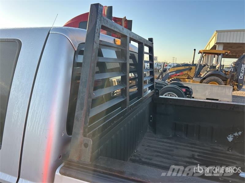 Ford F-350 XL 4x4 Crew Cab Pickup Andere Transporter
