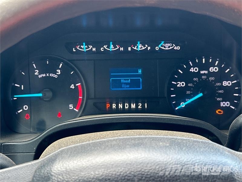 Ford F-350 XL 4x4 Crew Cab Pickup Other