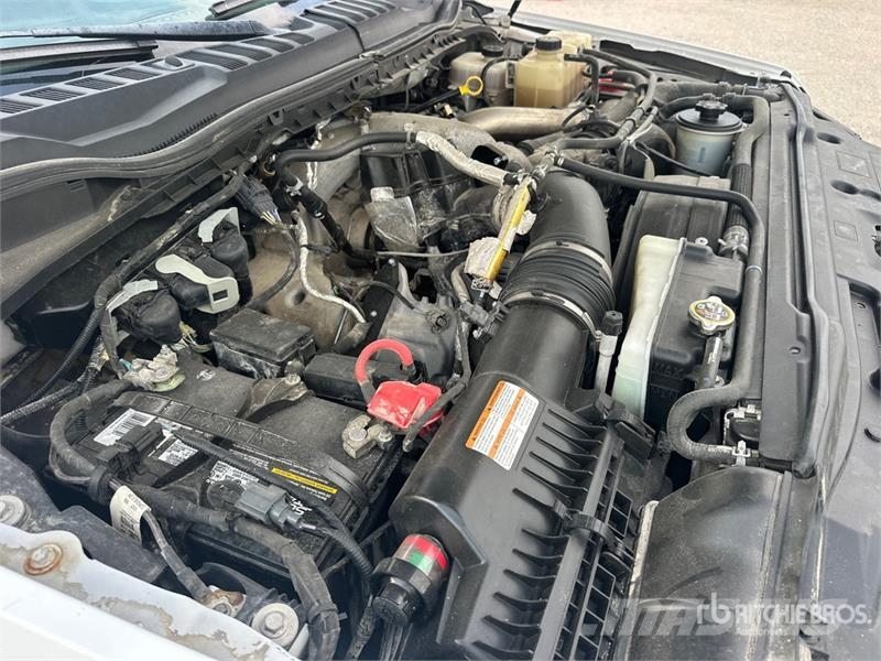 Ford F-350 XL 4x4 Crew Cab Utility Truck (Inoperable) ピックアップ/ドロップサイド