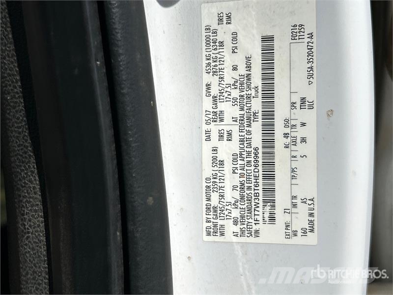 Ford F-350 XL 4x4 Crew Cab Pickup Ostalo
