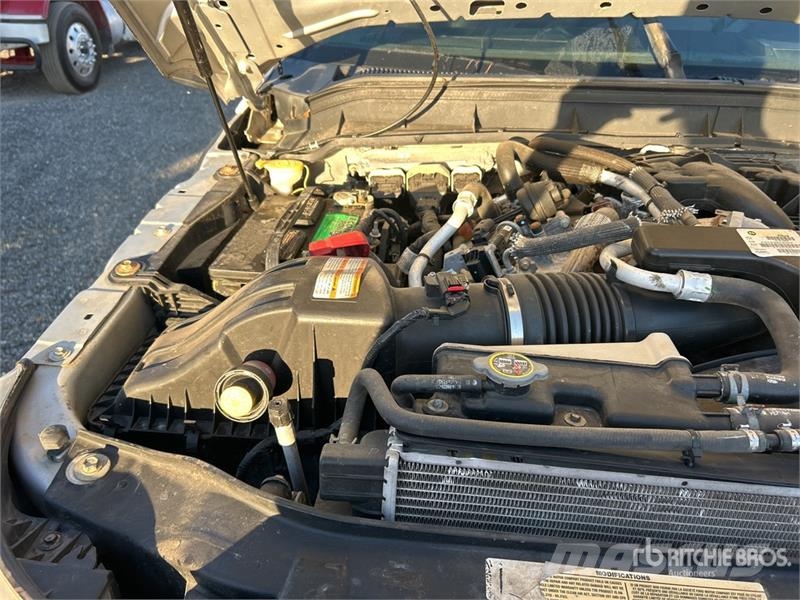 Ford F-350 XL 4x4 Crew Cab Pickup Andere Transporter