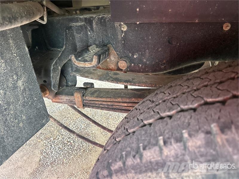 Ford F-350 XL 4x4 Crew Cab Utility Truck (Inoperable) ピックアップ/ドロップサイド