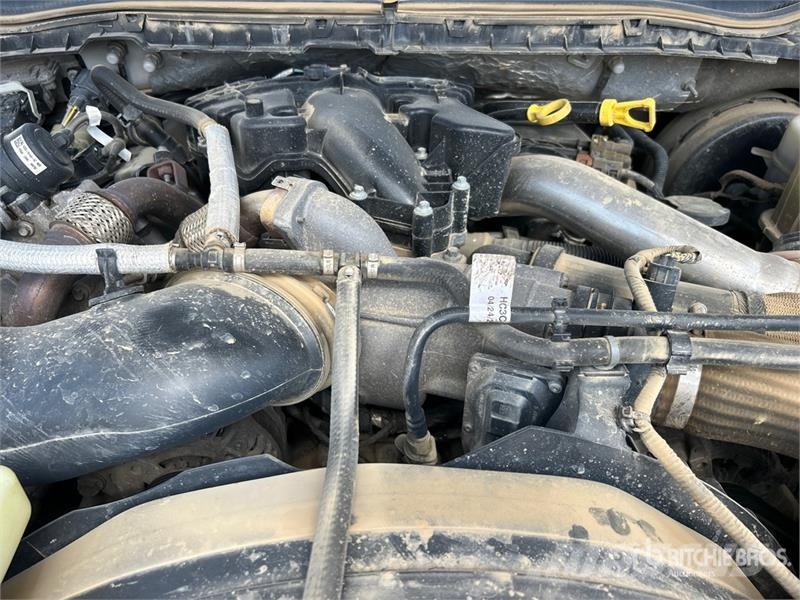 Ford F-350 XL 4x4 Crew Cab Pickup Other