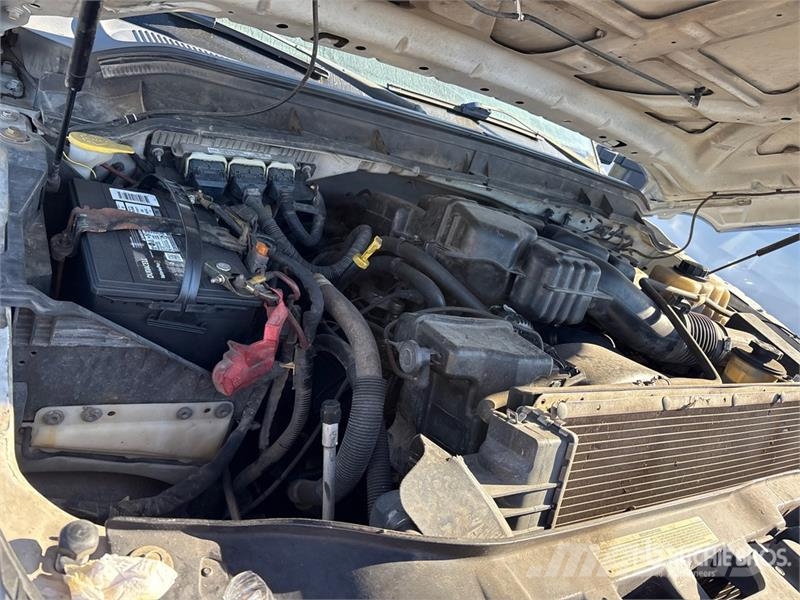 Ford F-350 XL 4x4 Crew Cab Pickup (Inoperable) その他