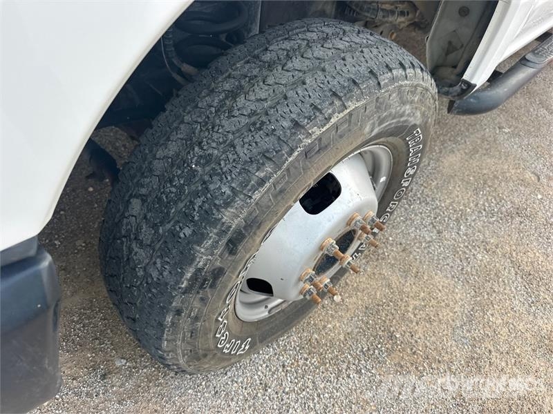 Ford F-350 XL 4x4 Crew Cab Utility Truck (Inoperable) ピックアップ/ドロップサイド