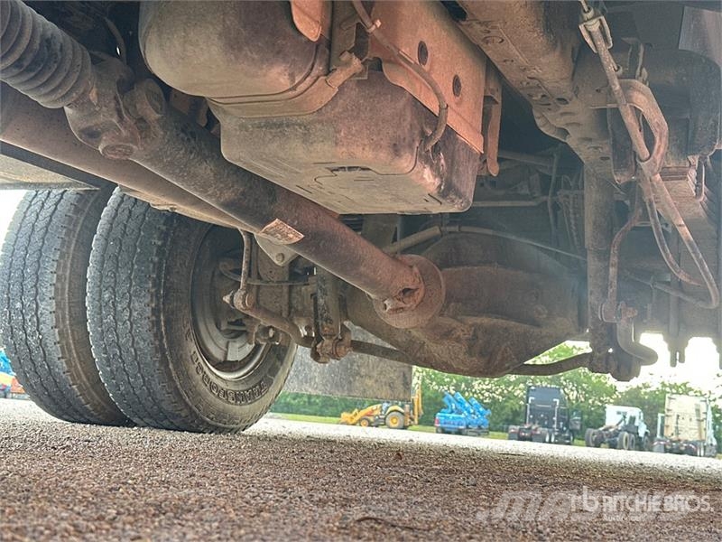 Ford F-350 XL 4x4 Crew Cab Utility Truck (Inoperable) ピックアップ/ドロップサイド