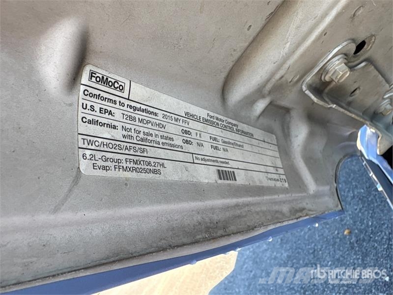 Ford F-350 XL 4x4 Crew Cab Pickup (Inoperable) その他