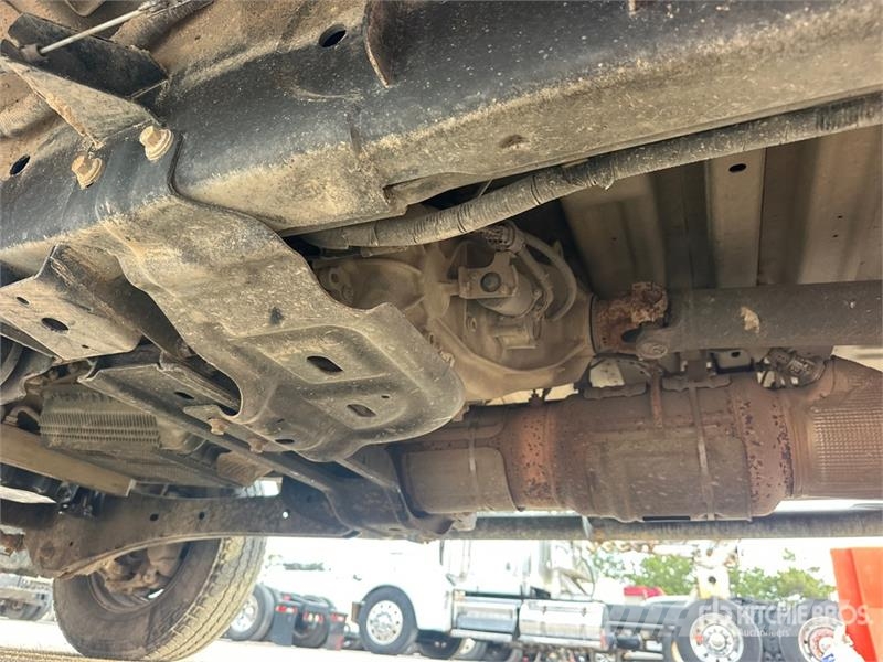Ford F-350 XL 4x4 Crew Cab Utility Truck (Inoperable) ピックアップ/ドロップサイド