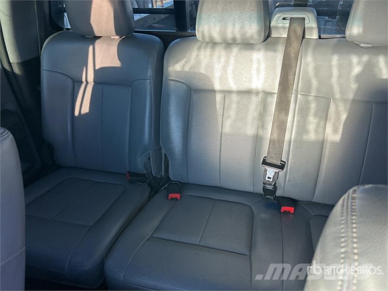 Ford F-350 XL 4x4 Crew Cab Pickup Andere Transporter