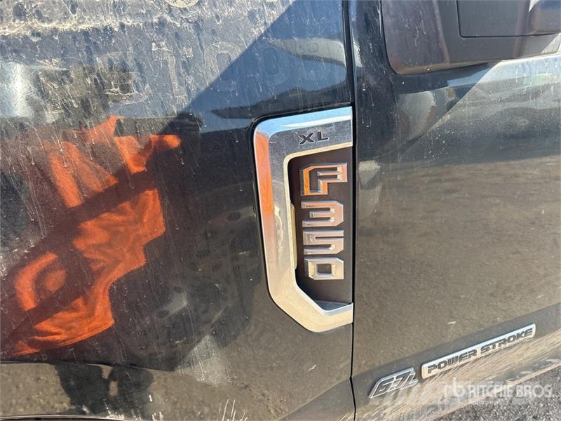Ford F-350 XL 4x4 Crew Cab Pickup Andere Transporter