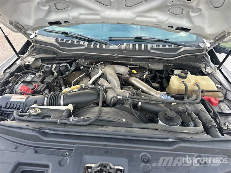 Ford F-350 XL 4x4 Crew Cab Utility Truck (Inoperable) ピックアップ/ドロップサイド