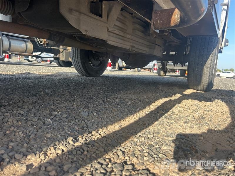 Ford F-350 XL 4x4 Crew Cab Utility Truck Vieglais kravas automobilis/izkraušana no sāniem