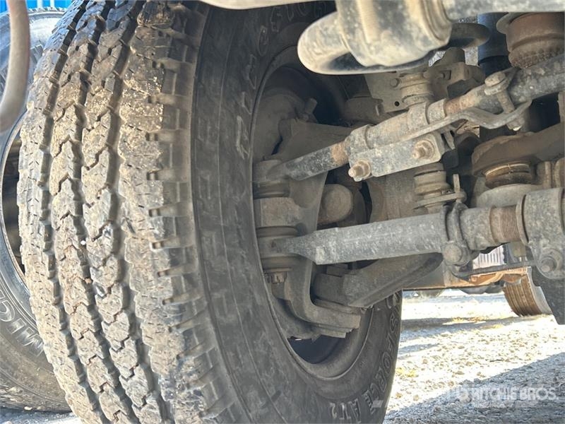 Ford F-350 XL 4x4 Crew Cab Pickup Andere Transporter