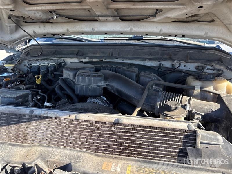 Ford F-350 XL 4x4 Crew Cab Pickup (Inoperable) その他