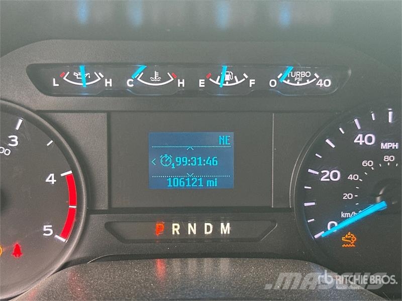 Ford F-350 XL 4x4 Crew Cab Utility Truck (Inoperable) ピックアップ/ドロップサイド