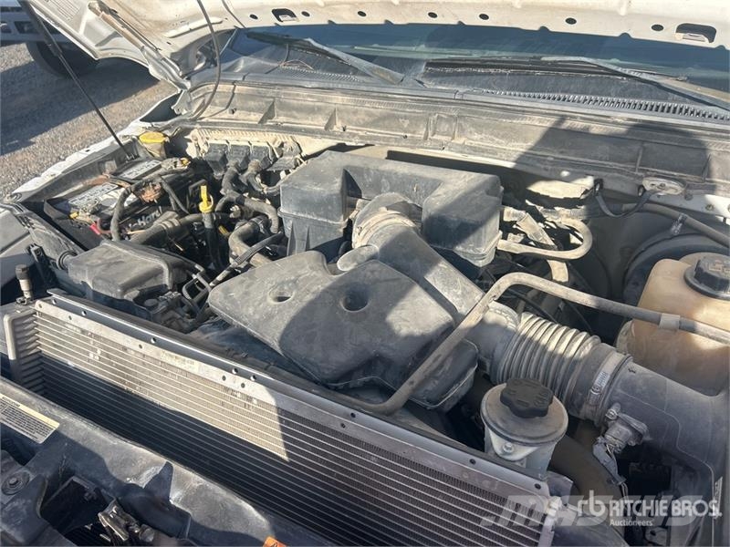 Ford F-350 XL 4x4 Crew Cab Utility Truck Vieglais kravas automobilis/izkraušana no sāniem