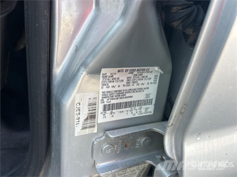 Ford F-350 XL 4x4 Crew Cab Pickup Andere Transporter