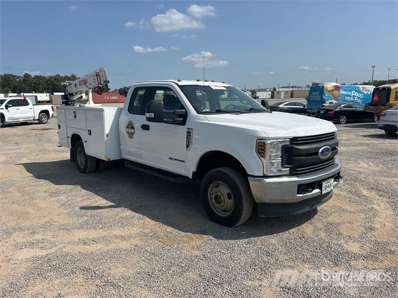 Ford F-350 XL 4x4 Extended Cab Service Truck Pilsētas atkritumvedēji