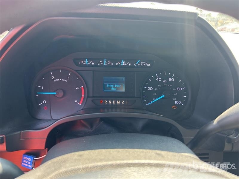 Ford F-350 XL 4x4 Extended Cab Service Truck Pilsētas atkritumvedēji