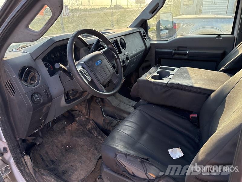 Ford F-350 XL 4x4 Extended Cab Service Truck Kommunalt / generelt kjøretøy