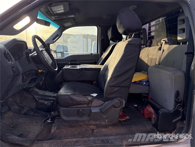 Ford F-350 XL 4x4 Extended Cab Service Truck Kommunalt / generelt kjøretøy