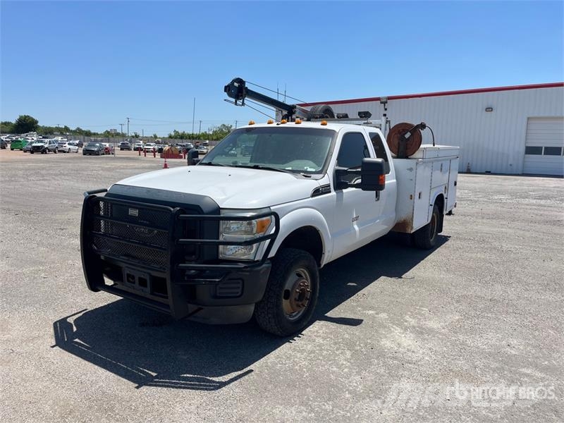 Ford F-350 XL 4x4 Extended Cab Service Truck Kommunalt / generelt kjøretøy