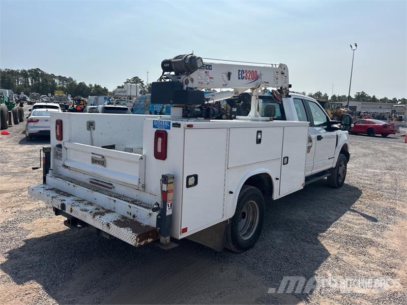 Ford F-350 XL 4x4 Extended Cab Service Truck Pilsētas atkritumvedēji
