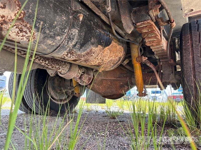 Ford F-350 XL 4x4 Service Truck (Inoperable) 多目的／汎用車両