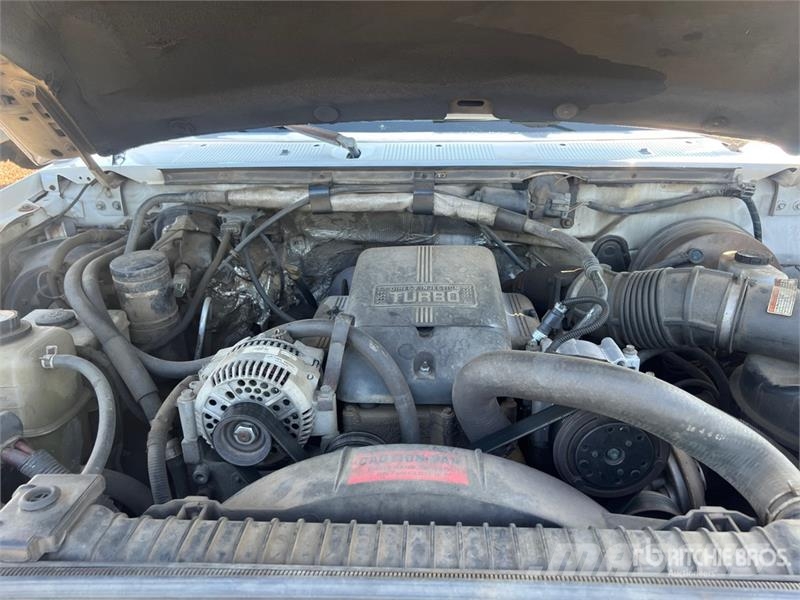 Ford F-350 XLT 4x2 Crew Cab Pickup Інше