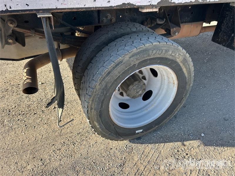 Ford F-450 Platformas/izkraušana no sāniem