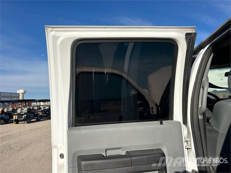 Ford F-450 Platformas/izkraušana no sāniem
