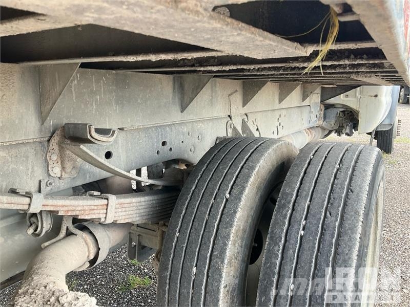 Ford F-450 Pritschenwagen/Pritschenwagen mit Seitenklappe