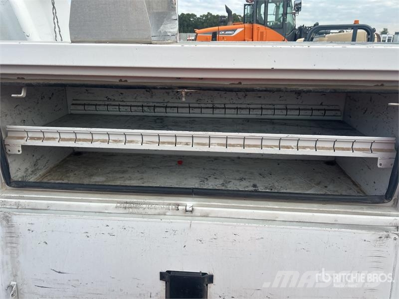 Ford F-450 Truck mounted aerial platforms