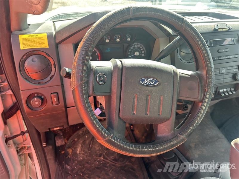 Ford F-450 المنصات الهوائية المثبتة على شاحنة