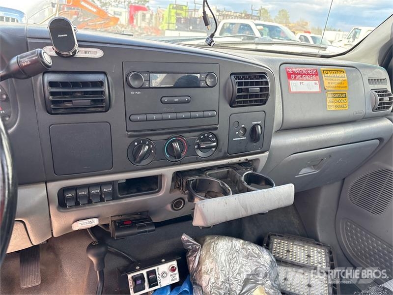 Ford F-450 المنصات الهوائية المثبتة على شاحنة
