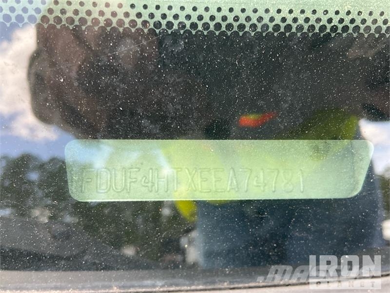 Ford F-450 Pritschenwagen/Pritschenwagen mit Seitenklappe