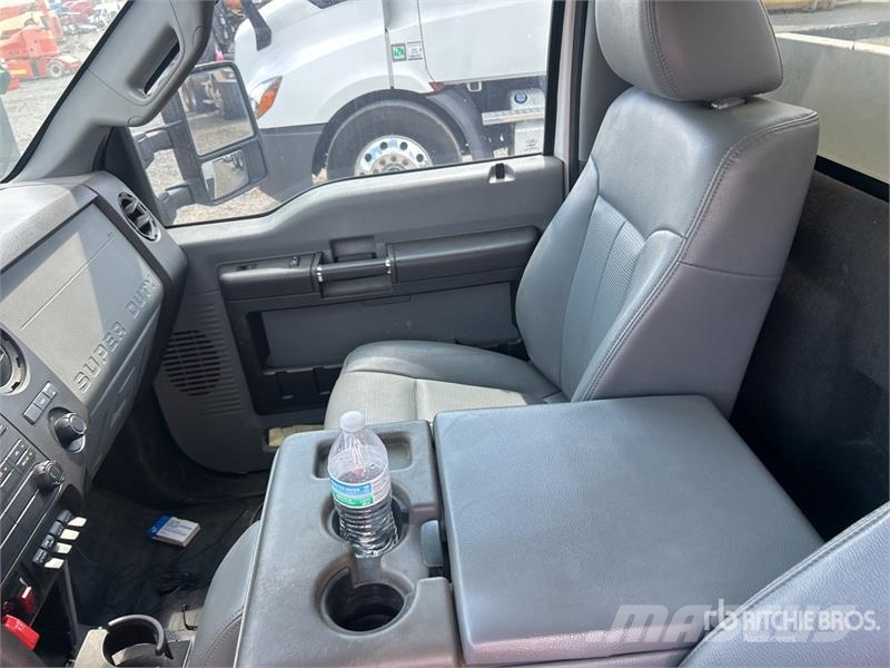 Ford F-450 Plataformas sobre camión