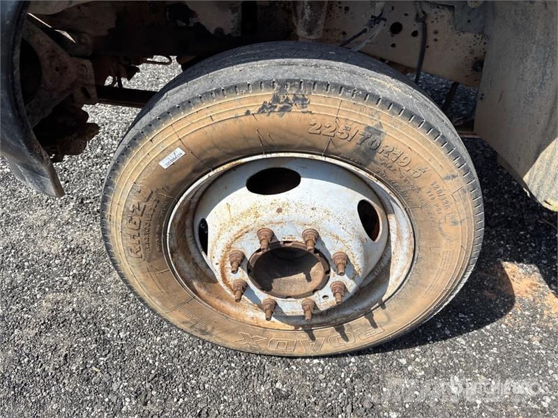 Ford F-450 Platformas/izkraušana no sāniem