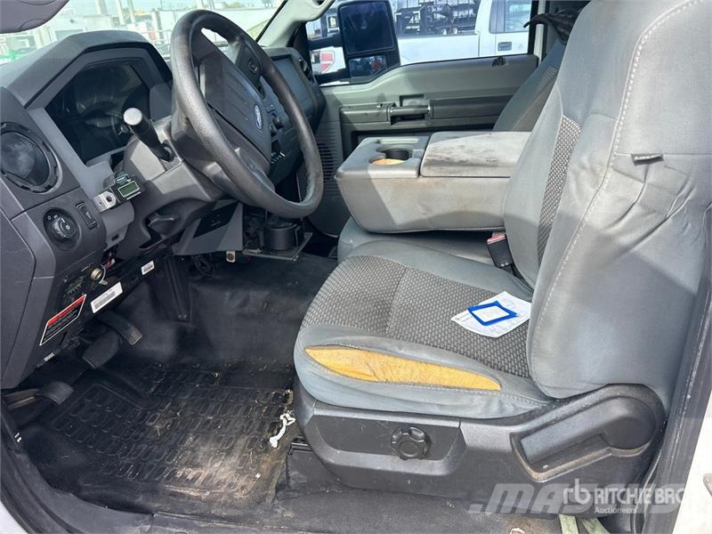 Ford F-450 Plataformas sobre camión