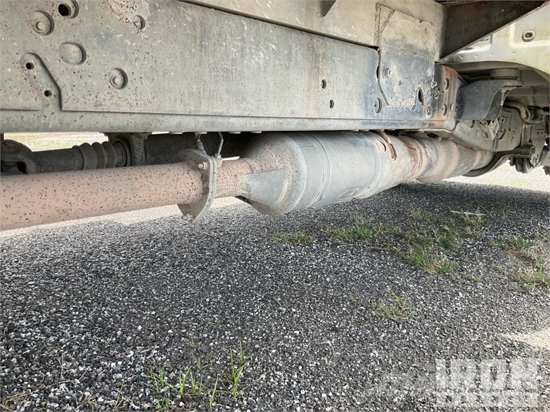 Ford F-450 Pritschenwagen/Pritschenwagen mit Seitenklappe