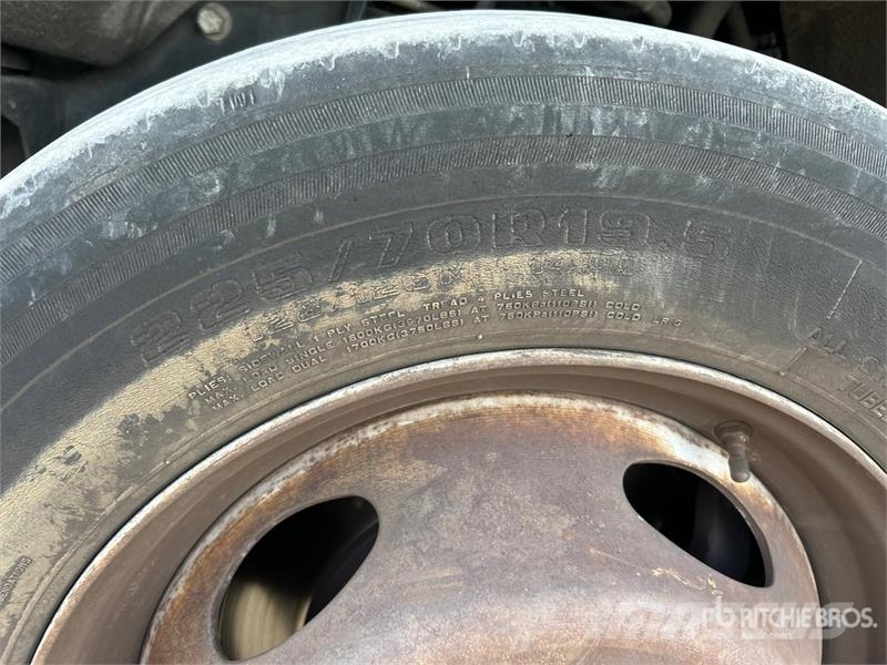 Ford F-450 Araç üstü platformlar