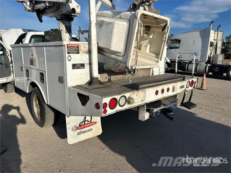 Ford F-450 Araç üstü platformlar