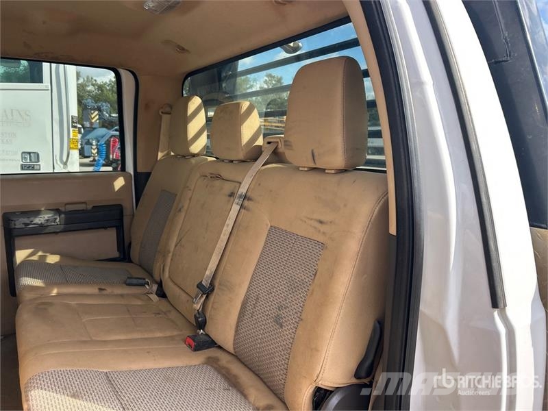 Ford F-450 Ciężarówki typu Platforma / Skrzynia