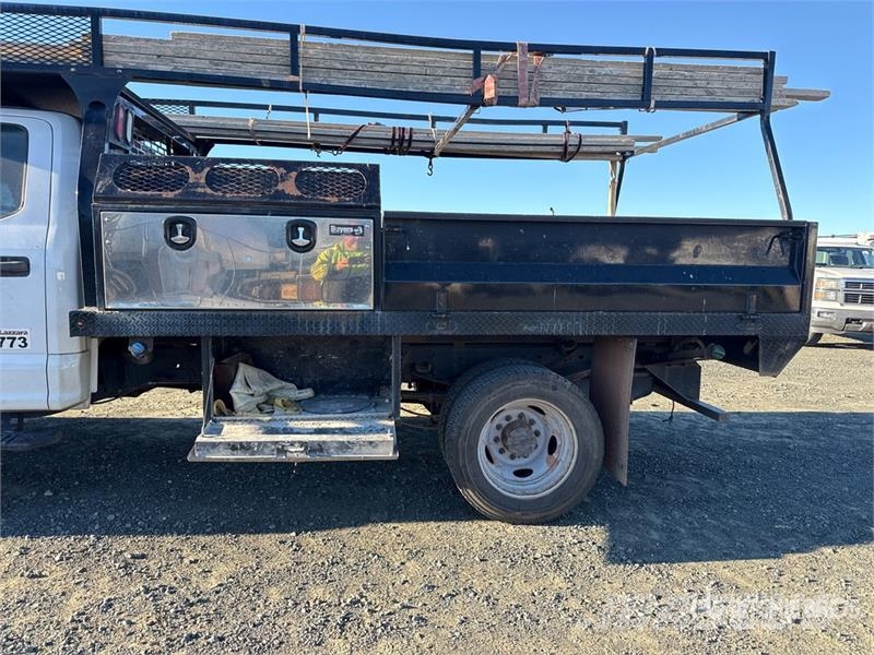 Ford F-450 Ciężarówki typu Platforma / Skrzynia