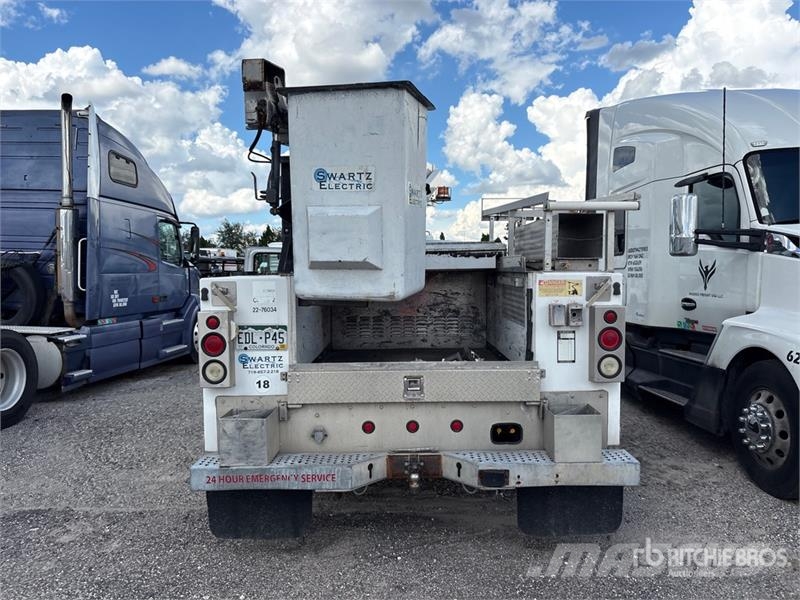 Ford F-450 المنصات الهوائية المثبتة على شاحنة