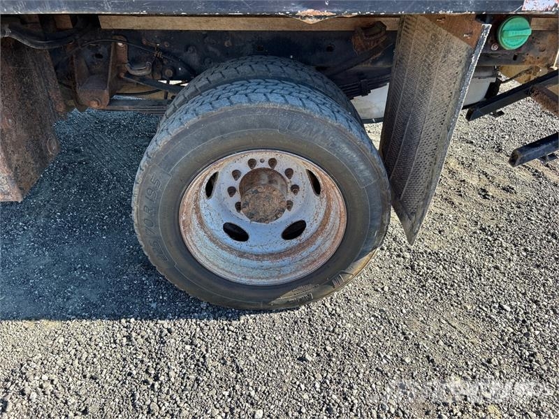 Ford F-450 Flakbilar