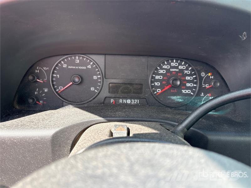 Ford F-450 المنصات الهوائية المثبتة على شاحنة