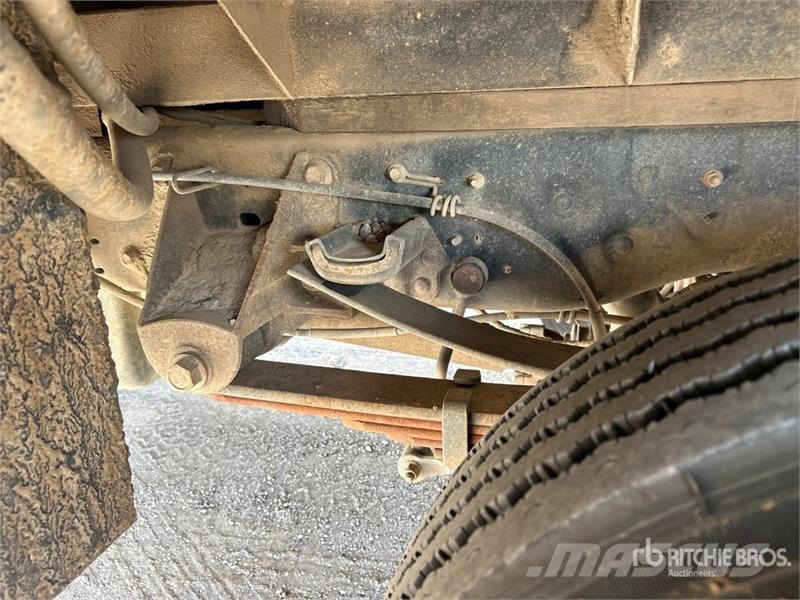 Ford F-450 Ciężarówki typu Platforma / Skrzynia