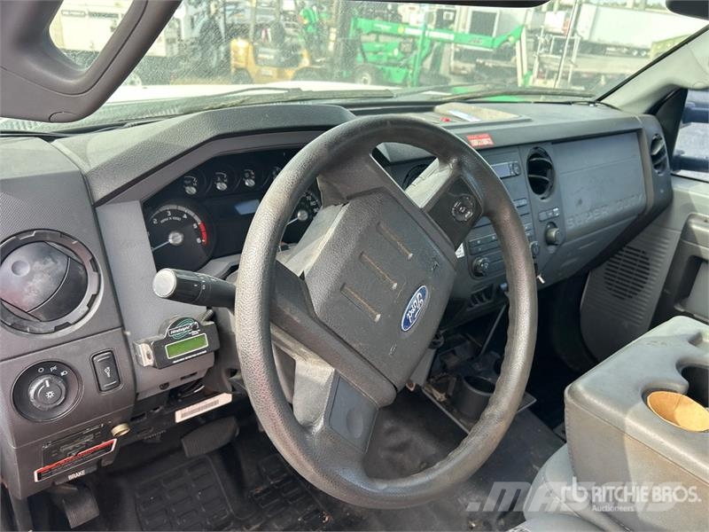 Ford F-450 Plataformas sobre camión